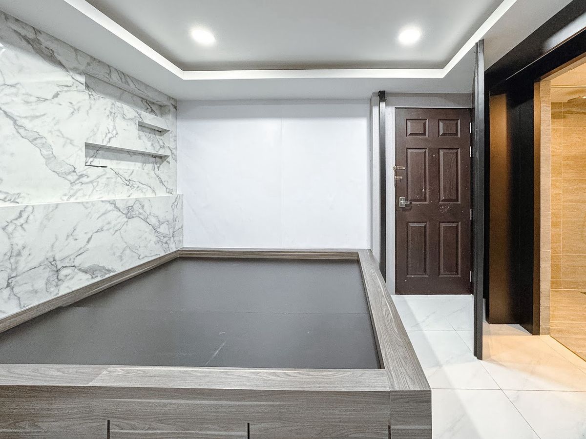 ขายคอนโดรัชดา ห้วยขวาง : 🔥 [For Sale] ขายด่วน! คอนโด เดอะคริส 3 รัชดา 17 (The Kris 3 Ratchada 17) ใกล้ทางด่วนดินแดง และ MRT สุทธิสารเพียง 500 เมตร