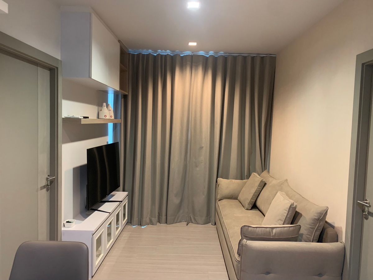 For RentCondoRama9, Petchburi, RCA : Life Asoke Rama9 condo for rent, complete condo, ready to approach MRT Rama 9, convenient to travel !!