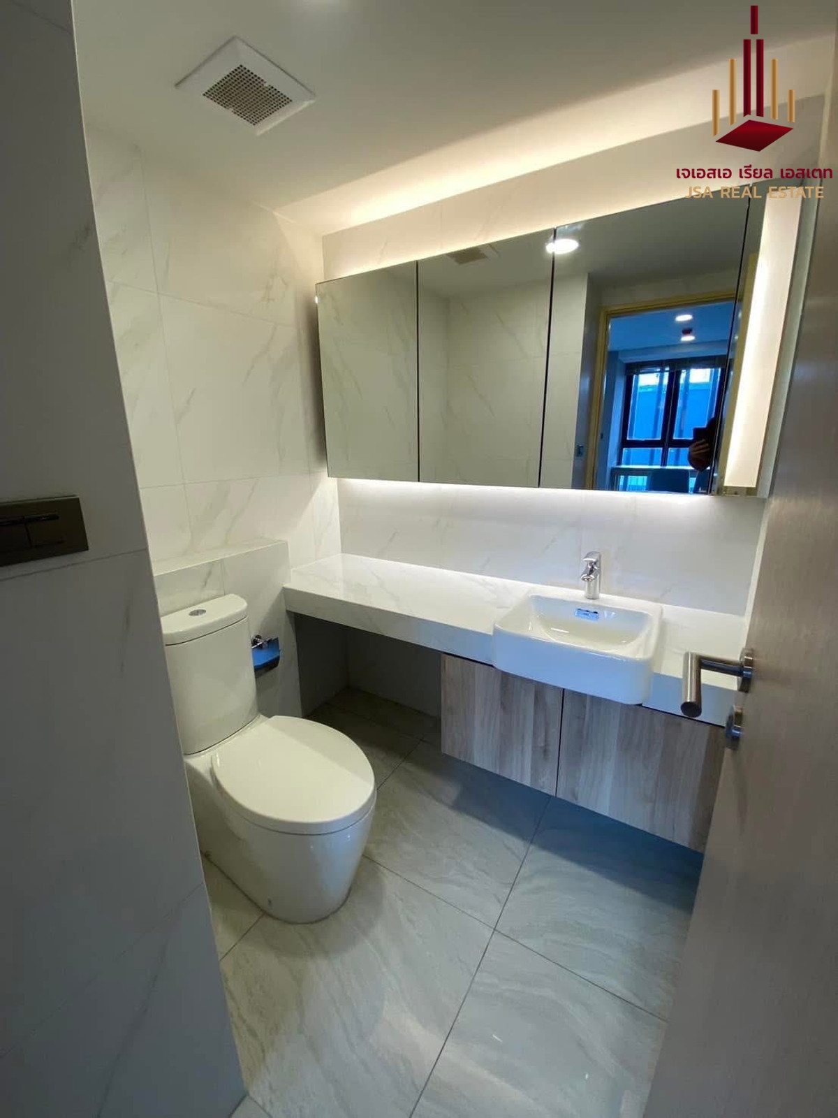 For RentCondoSukhumvit, Asoke, Thonglor : ✨ For Rent: Walden Asoke Condo ✨ 💰 ONLY 25,000 THB/Month