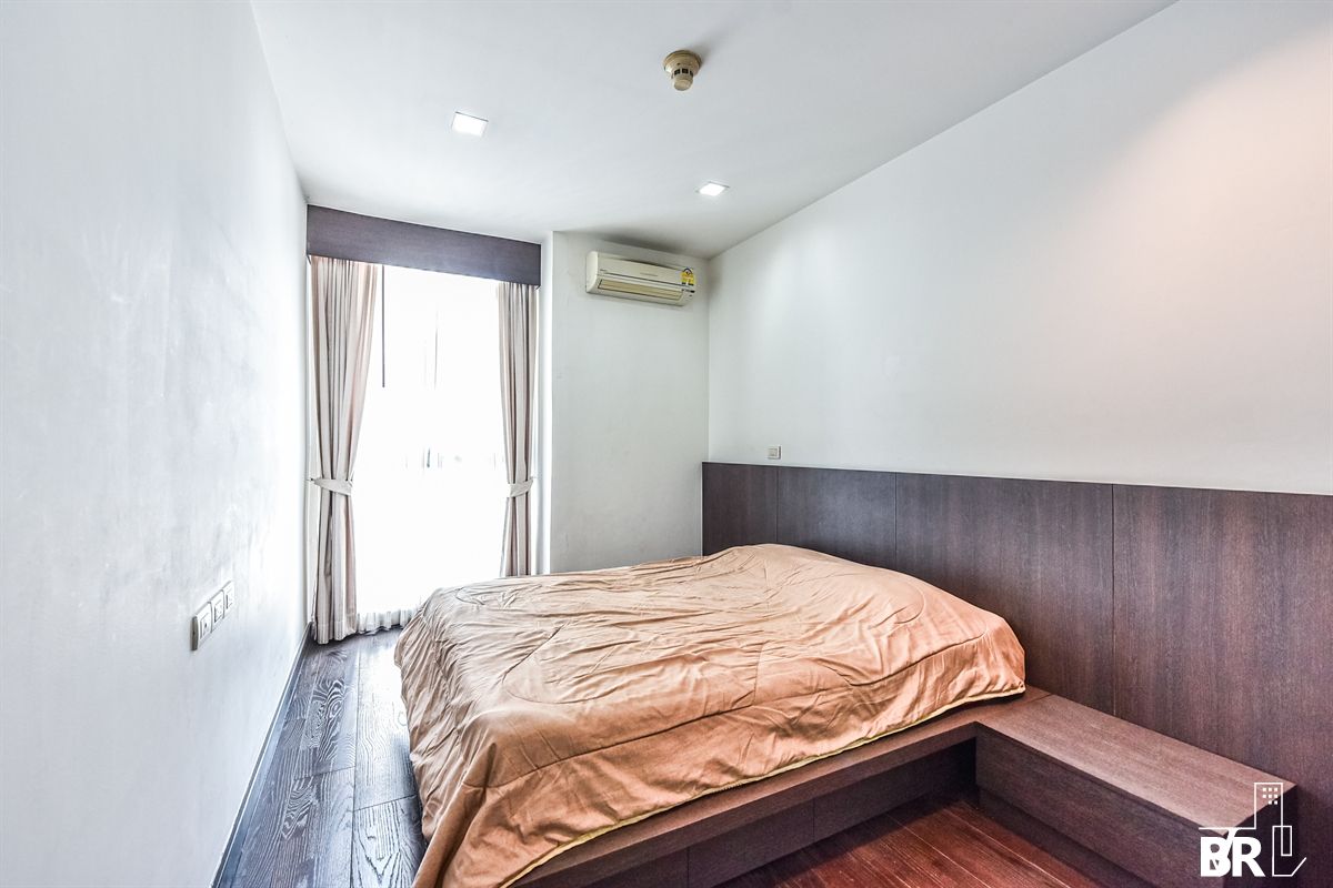 For RentCondoRatchathewi,Phayathai : Availble for Rent Ideo Q Phayathai 1b1B 40SQM. 22K/Month Call Khun Aumi0658209572