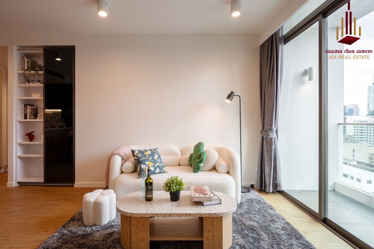 For SaleCondoSilom, Saladaeng, Bangrak : ✨ For Sale: Siamese Surawong Condo ✨ 💰 ONLY 14,900,000 THB