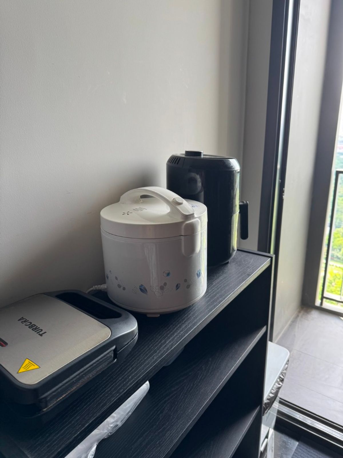 For SaleCondoSapankwai,Jatujak : 🔥 Hot Deal! For Sale The Line Jatujak-Mochit 1 Bedroom 32.21 sq.m. High floor with Chatuchak Park view ✨ Price 5.7 Mb. Yield 4.6%* 🏙️