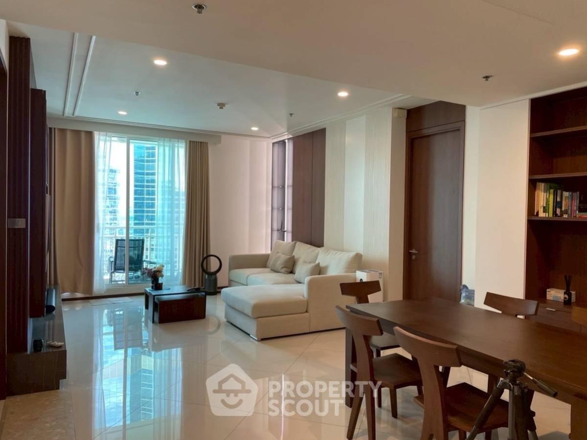 For SaleCondoSathorn, Narathiwat : 3-BR Condo at The Empire Place near BTS Saint Louis