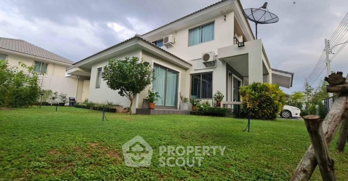 For SaleHousePattaya, Bangsaen, Chonburi : 4-BR House at Life In The Garden Rongpo-Motorway in Takhian Tia
