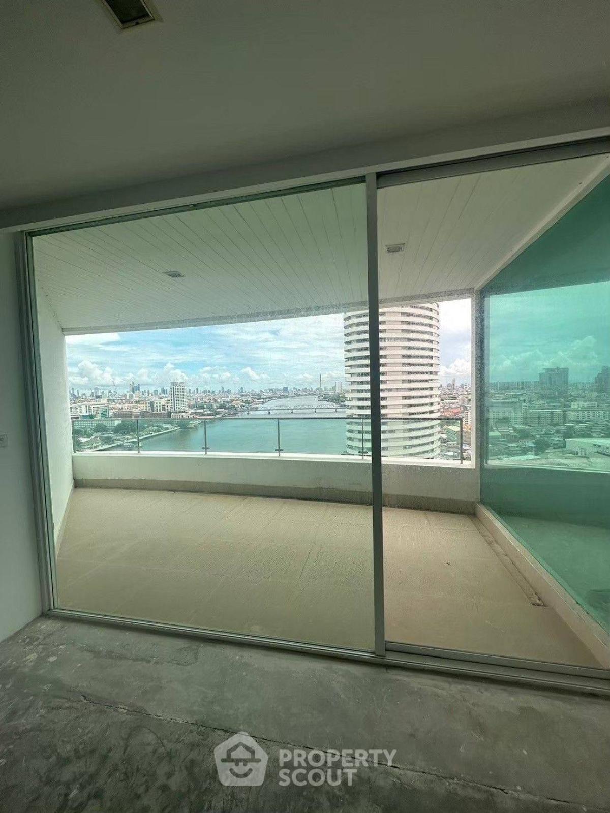 For SaleCondoPinklao, Charansanitwong : 3-BR Condo at My Resort @ River near MRT Bang Phlat