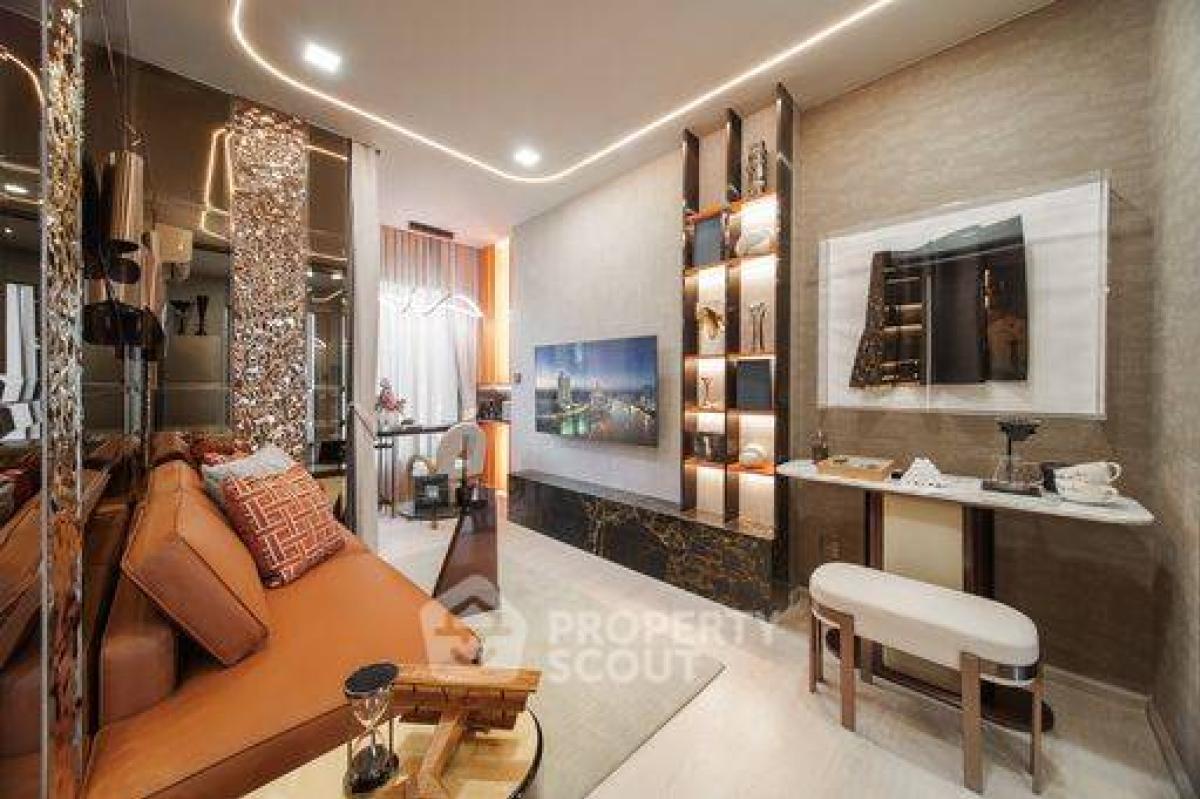 For SaleCondoWongwianyai, Charoennakor : 1-BR Condo at Life Charoennakhon-Sathorn near BTS Krung Thon Buri