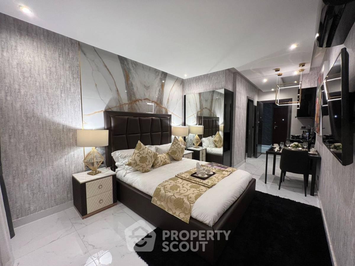 For SaleCondoPattaya, Bangsaen, Chonburi : 2-BR Condo at Grand Solaire Pattaya close to Pattaya South