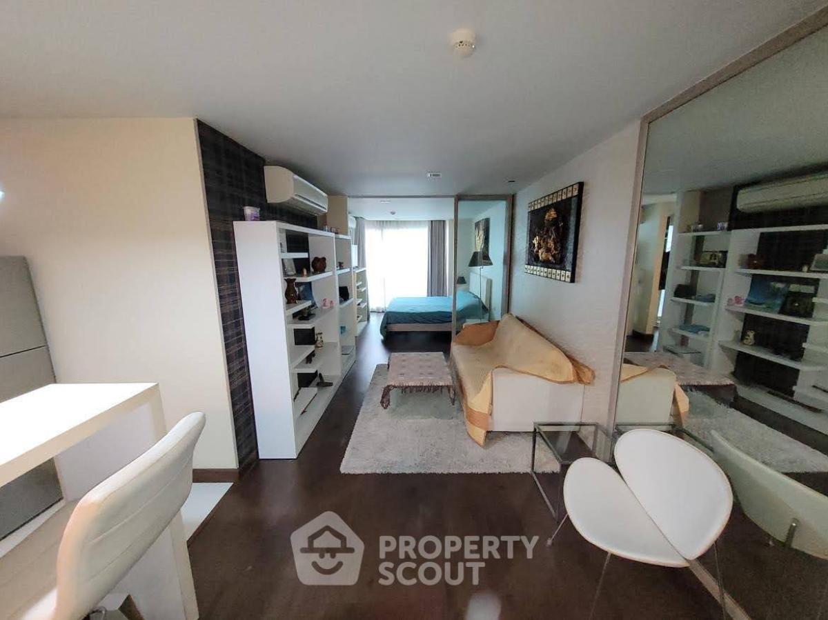 For SaleCondoNana, North Nana,Sukhumvit13, Soi Nana : 1-BR Condo at Liv @ 5 near BTS Nana