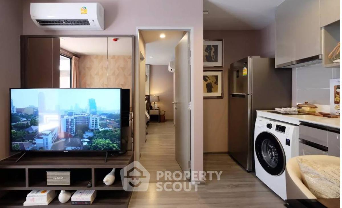 For SaleCondoSukhumvit, Asoke, Thonglor : 2-BR Condo at Ideo Mobi Sukhumvit 40 near BTS Ekkamai