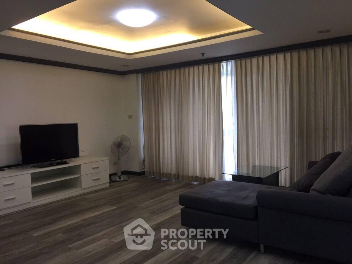 For SaleCondoSukhumvit, Asoke, Thonglor : 2-BR Condo at Las Colinas near BTS Asok