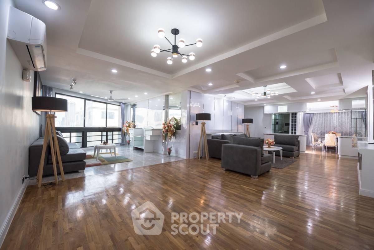 For SaleCondoSukhumvit, Asoke, Thonglor : 3-BR Condo at President Park Condominium near MRT Queen Sirikit National Convention Centre