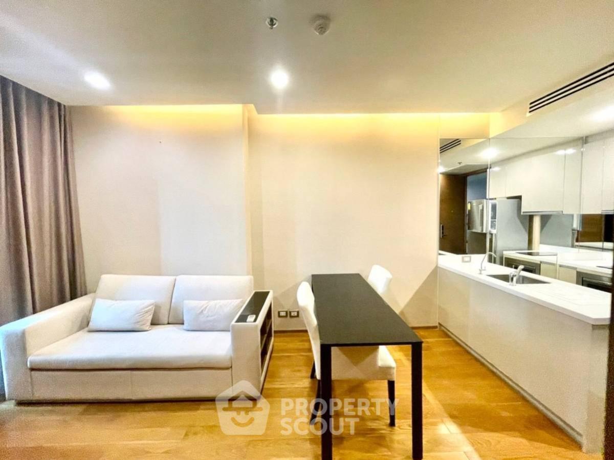 For SaleCondoSathorn, Narathiwat : 1-BR Condo at The Address Sathorn near BTS Saint Louis