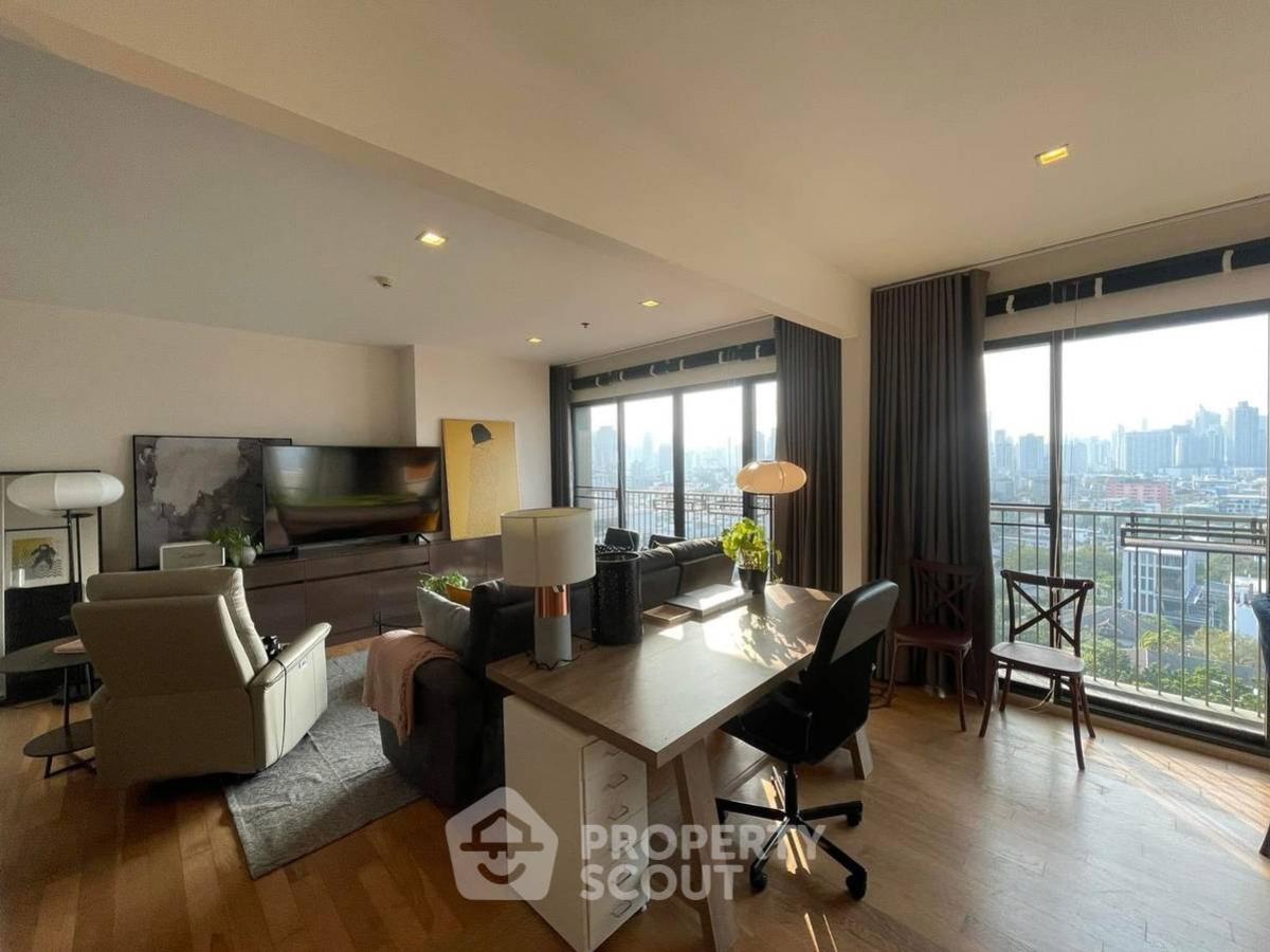 For SaleCondoSukhumvit, Asoke, Thonglor : 2-BR Condo at Noble Solo close to Thong Lo