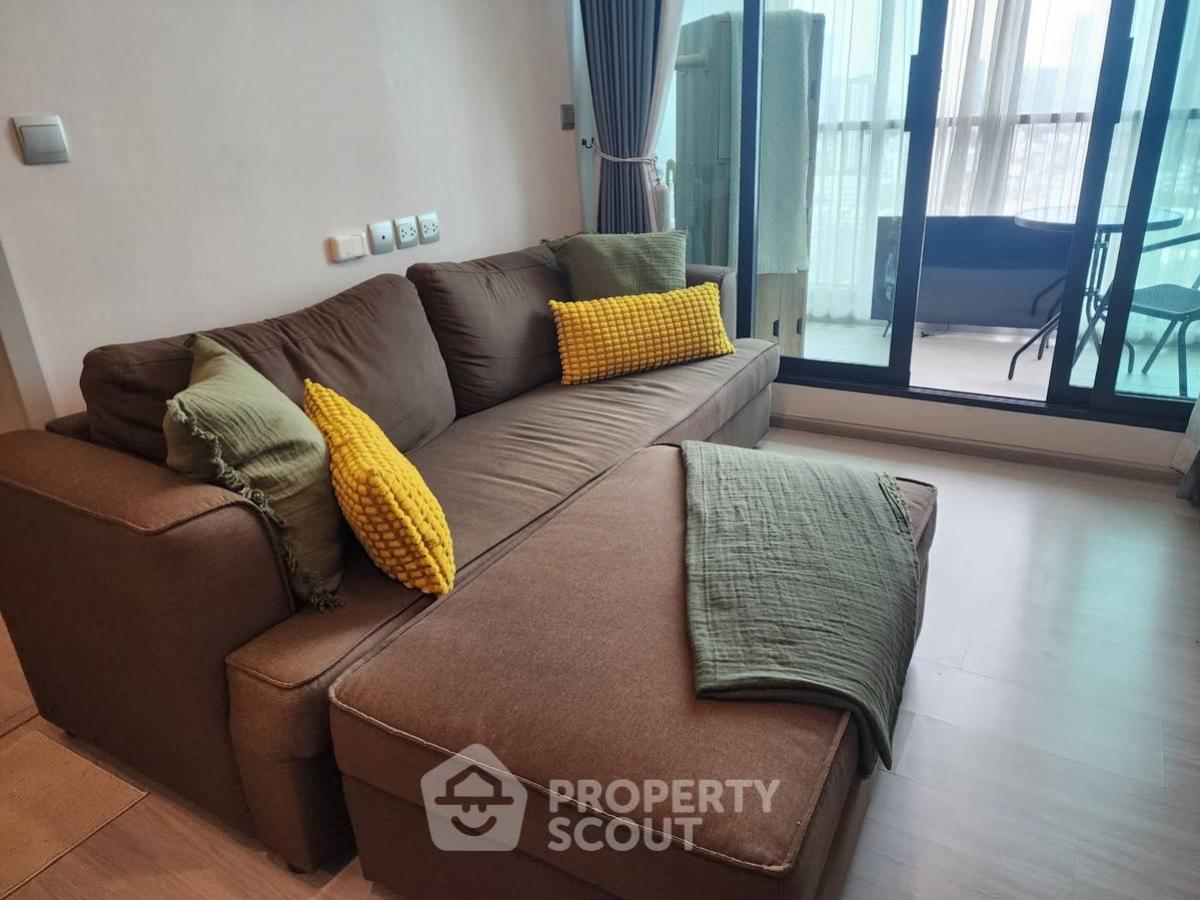 For SaleCondoOnnut, Udomsuk : 1-BR Condo at Life Sukhumvit 62 near BTS Bang Chak
