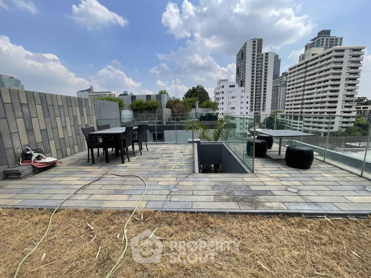 For SaleCondoSukhumvit, Asoke, Thonglor : 3-BR Condo at Siamese Gioia near MRT Phetchaburi
