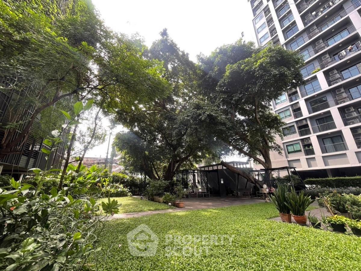 For SaleCondoSathorn, Narathiwat : 1-BR Condo at The Seed Mingle Sathorn-Suanplu near BTS Sala Daeng