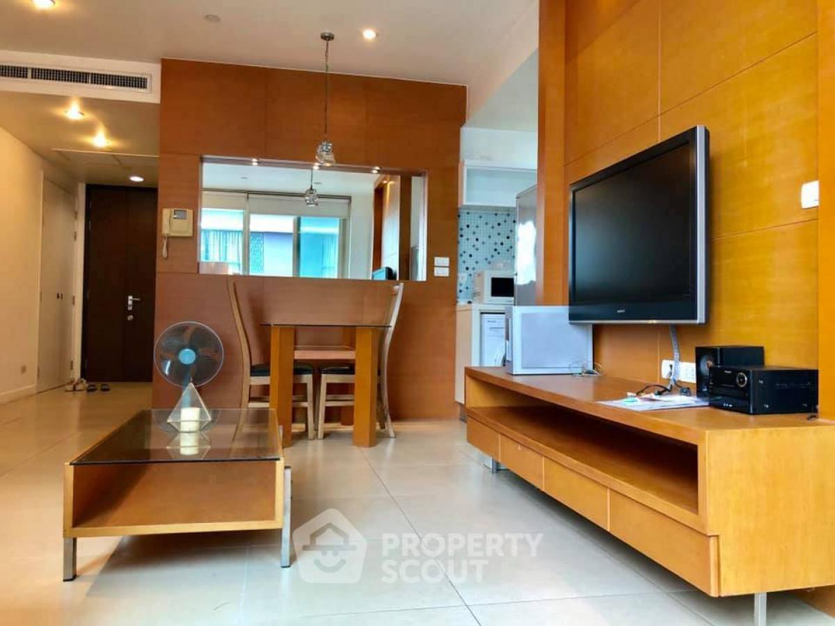 ขายคอนโดวิทยุ ชิดลม หลังสวน : คอนโด 1-ห้องนอน ที่ แมนฮัตตัน ชิดลม ใกล้ BTS ชิดลม