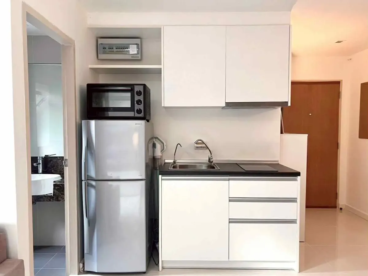 ให้เช่าคอนโดสุขุมวิท อโศก ทองหล่อ : Le Cote Sukhumvit 14 One bedroom condo for rent