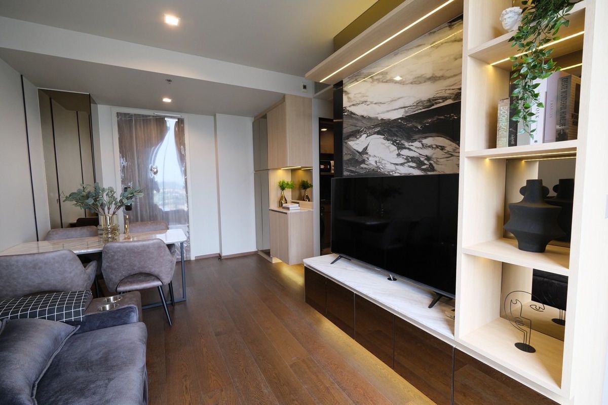 For RentCondoSukhumvit, Asoke, Thonglor : For rent Ideo q sukhumvit 36 1 bedroom with bathtub river view