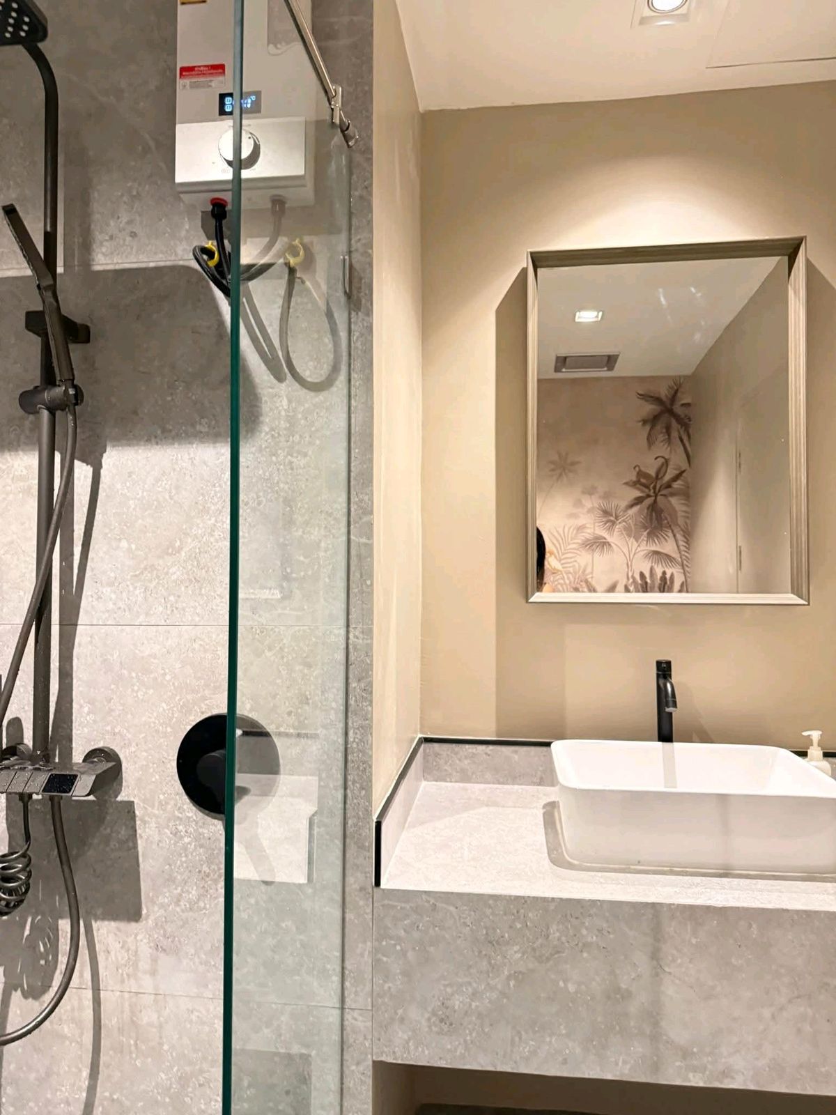 ให้เช่าคอนโดวิทยุ ชิดลม หลังสวน : 🚩For Rent : Witthayu Complex 🐱 Pets Friendly / 2B2B / 95 Sqm.