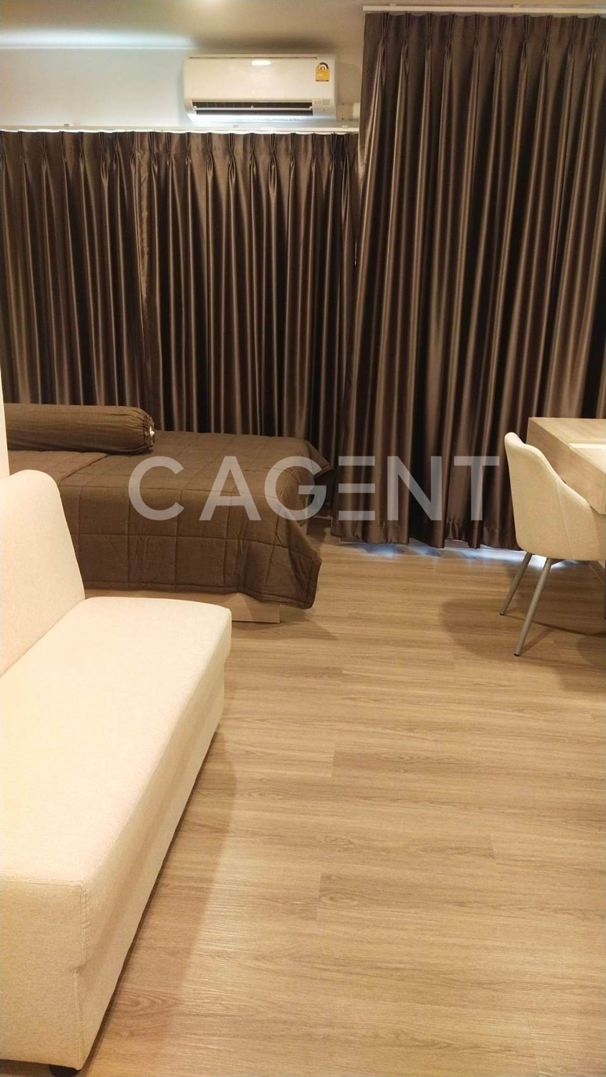 For RentCondoKoh Samui, Surat Thani : Condo for rent Escent Ville Surat Thani , next to Central Surat Thani Ready to enter the new project,  High-rise building