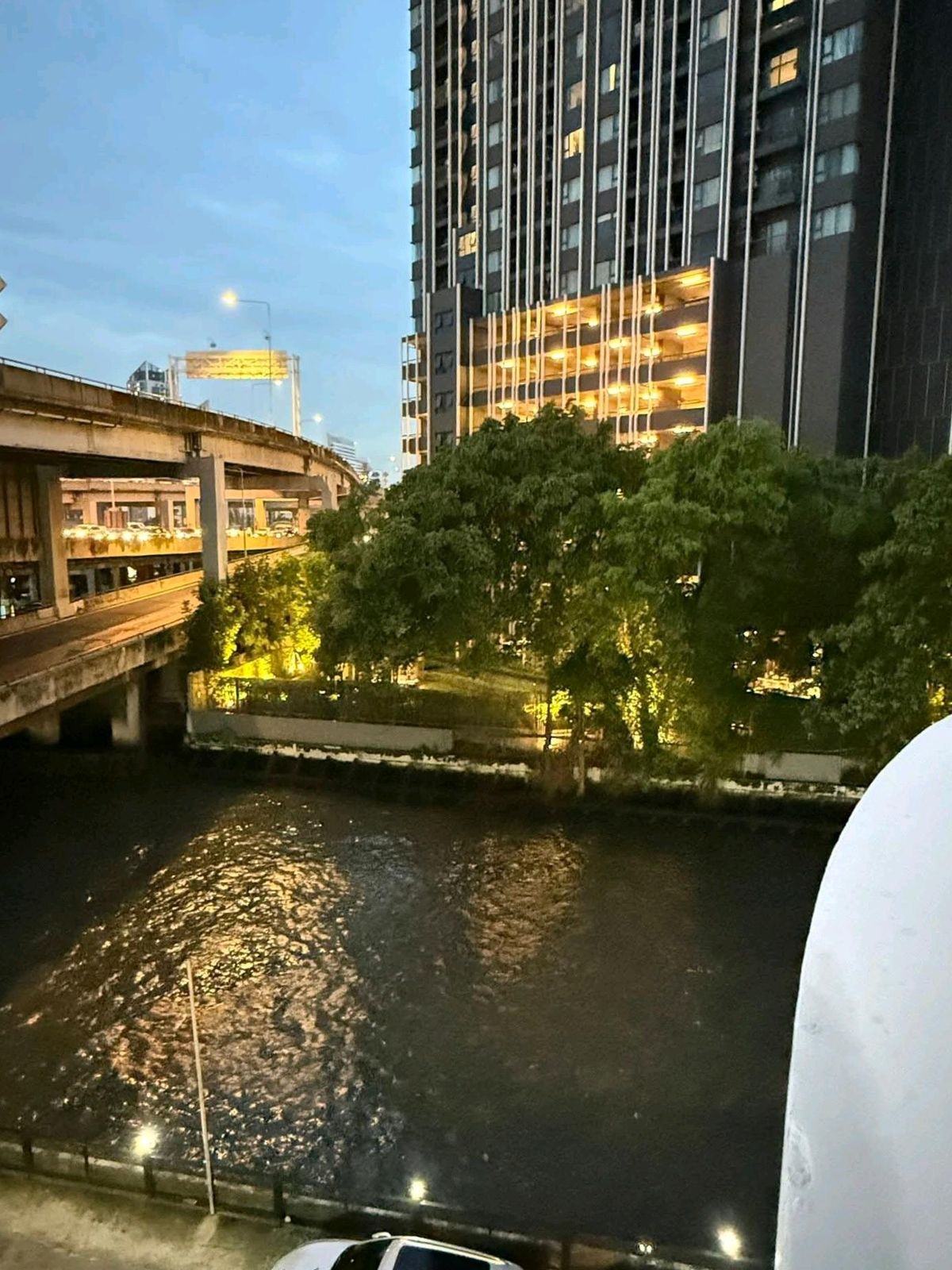 ให้เช่าคอนโดวิทยุ ชิดลม หลังสวน : 🚩For Rent : Witthayu Complex 🐱 Pets Friendly / 2B2B / 95 Sqm.