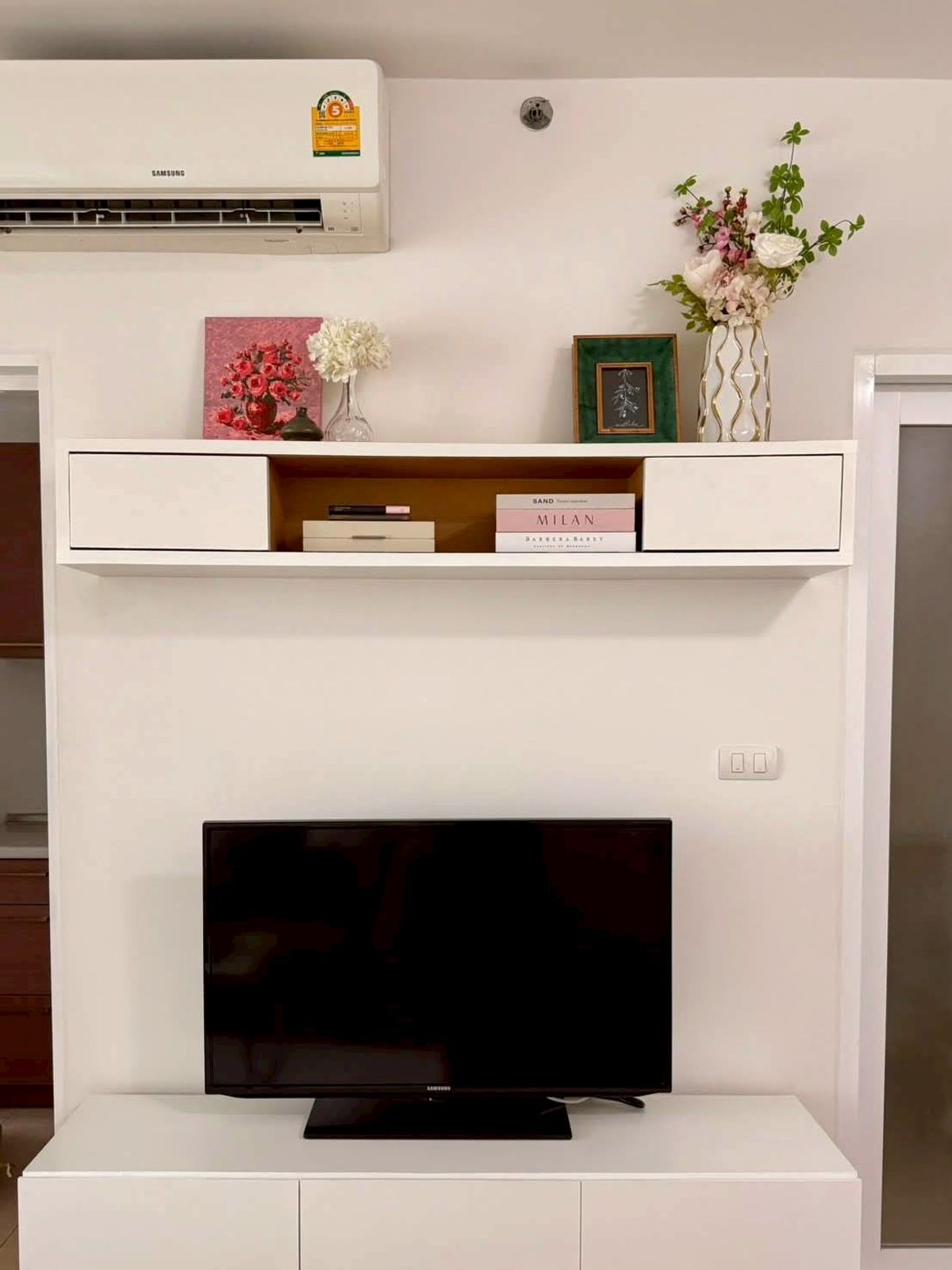 For RentCondoRama9, Petchburi, RCA : Condo for rent, ibisa, beautiful room with furniture