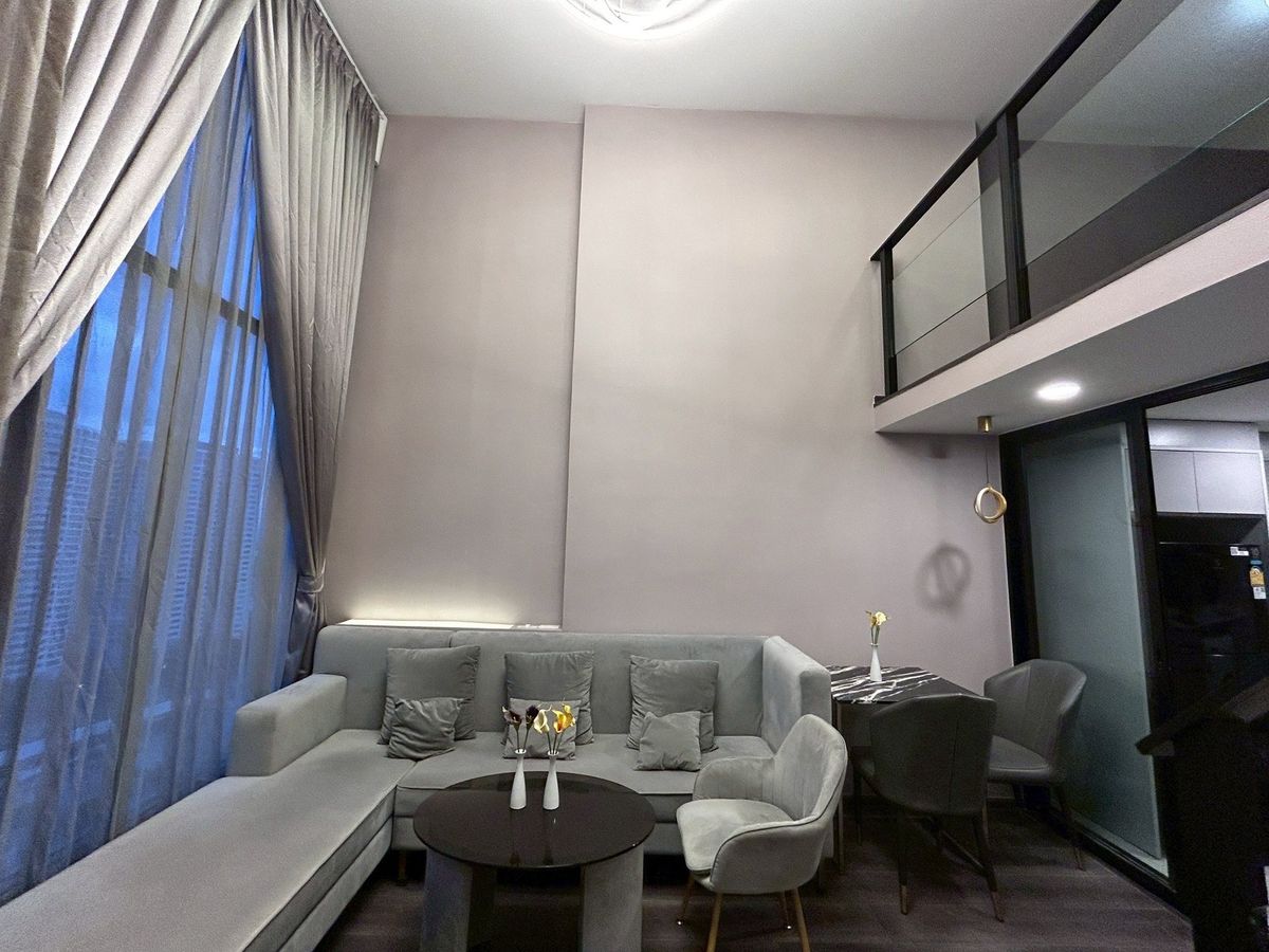 For RentCondoKasetsart, Ratchayothin : 🔴28,000 ฿ 🔴 🔴 𝐊𝐧𝐢𝐠𝐡𝐭𝐬𝐁𝐫𝐢𝐝𝐠𝐞 𝐑𝐚𝐭𝐜𝐡𝐚𝐲𝐨𝐭𝐡𝐢𝐧┃ 𝐑𝐚𝐭𝐜𝐡𝐚𝐲𝐨𝐭𝐡𝐢𝐧┃ Night Bridge Space Ratchayothin ✅ Near BTS Phahonyothin 24. Happy to service 🙏 Interested in greeting 𝙇𝙄𝙉𝙀 (very fast answer): 📱 Property code 6809-1807📱: ID LINE:@bbcondo88
