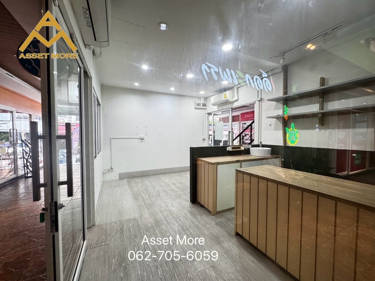 For RentRetail SpaceSukhumvit, Asoke, Thonglor : (Urgent rent) Rental area, good location, Soi Sukhumvit 33/1, size 15 square meters, near Phrom Phong BTS Khlong Tan Nuea Subdistrict, Wattana District