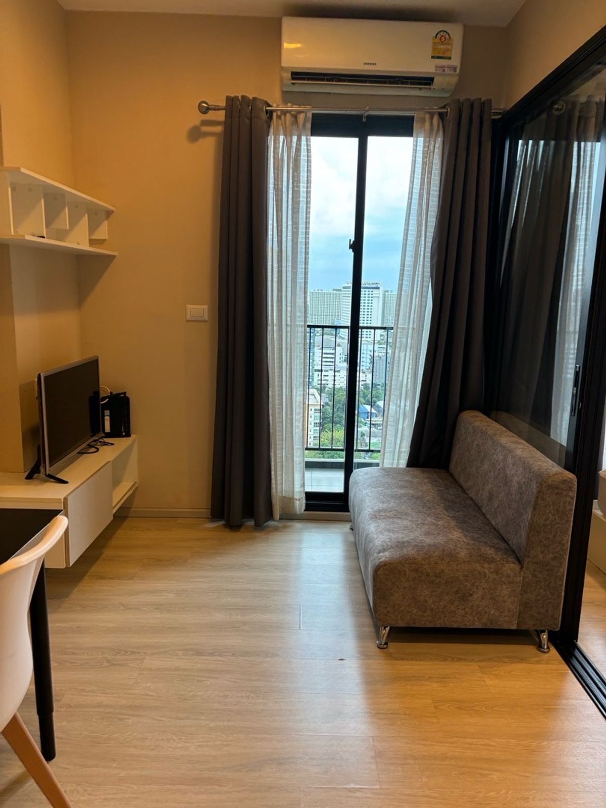 For RentCondoRama9, Petchburi, RCA : Condo For Rent | The Best Value In The Project “Condolette Midst Rama 9” 30 Sq.m. Near MRT Phra Ram 9