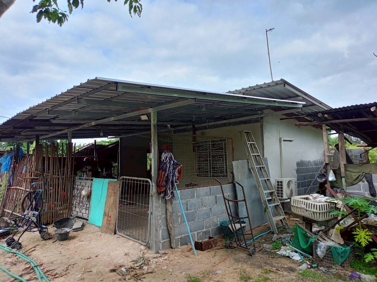 ขายที่ดินอุบลราชธานี : ขายที่ดินสวยๆ ติดถนน แปลงใหญ่ 8 ไร่ จ.อุบลราชธานี