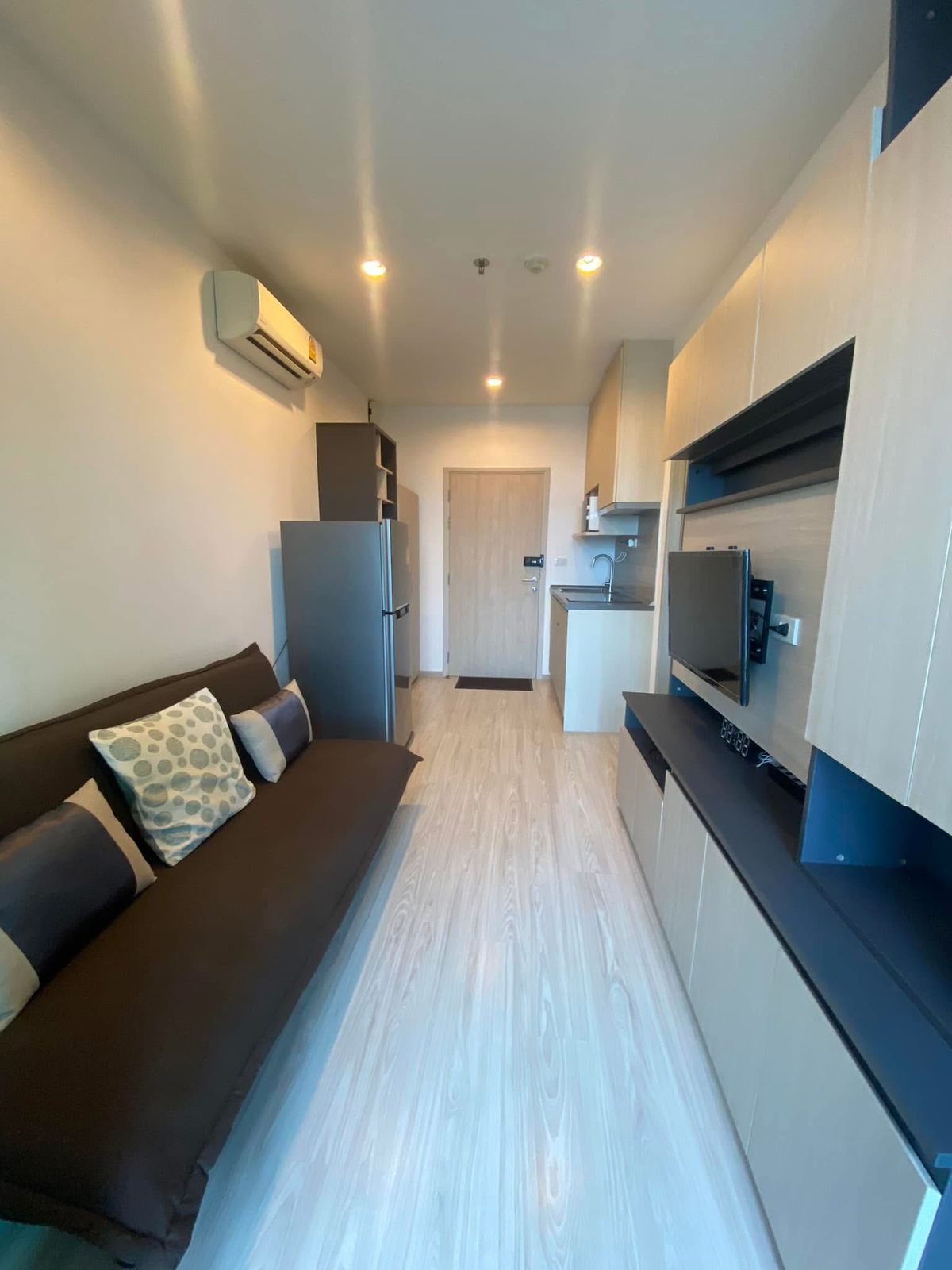 ขายคอนโดบางนา แบริ่ง ลาซาล : Ideo Mobi Sukhumvit Eastgate / 1 Bedroom (FOR SALE), ไอดีโอ โมบิ สุขุมวิท อีสท์เกต / 1 ห้องนอน (ขาย) PANG053