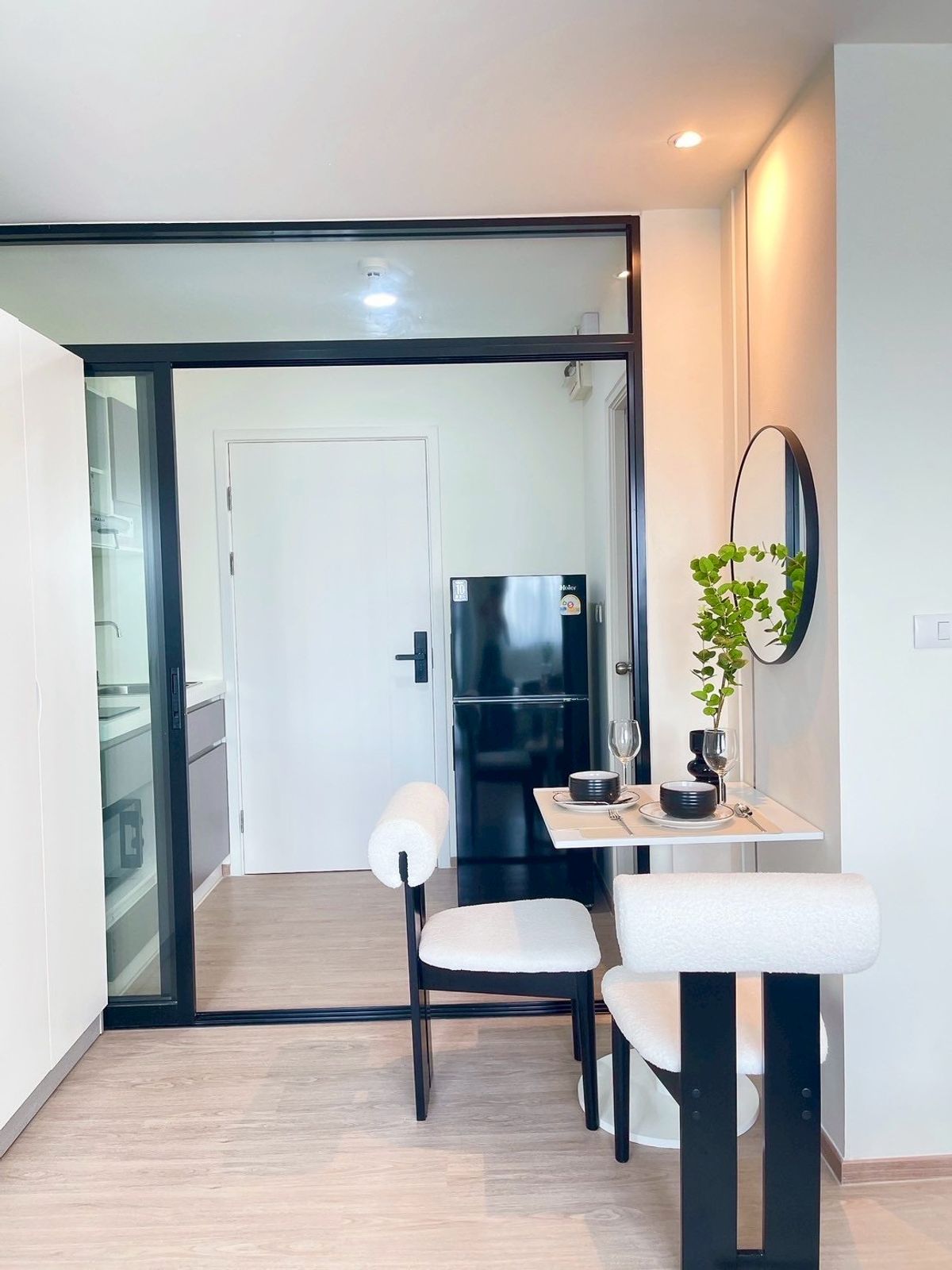 ขายคอนโดมีนบุรี-ร่มเกล้า : K-6536 ขาย ! คอนโด WELA รามคำแหง 186 ตกแต่งใหม่ พร้อมอยู่ ติด MRT เคหะรามคำแหง