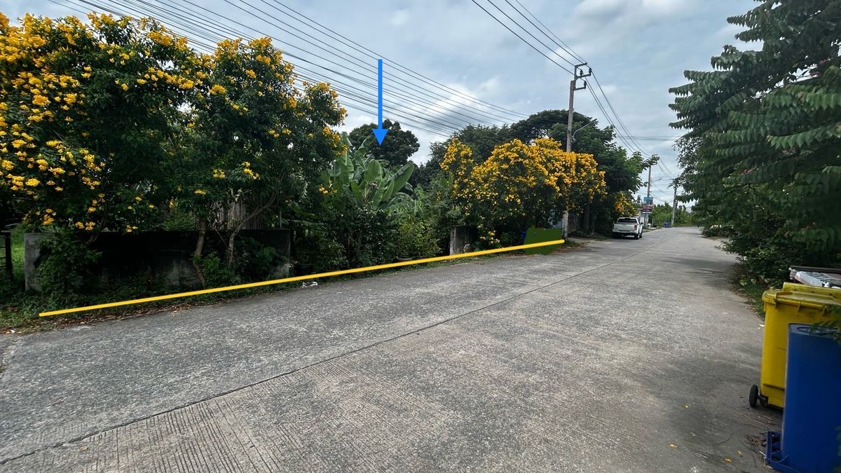 For SaleLandRama5, Ratchapruek, Bangkruai : Beautiful plot of land for sale Next to the canal (Om Non) 1-0-84 Rai, Bang Kruai, Nonthaburi, length 19*104, next to Soi Wat Champa, 10 meters behind the canal near Nakhon In Road And Ratchapruek Road Yellow city plan, suitable for residence, hotel, rest