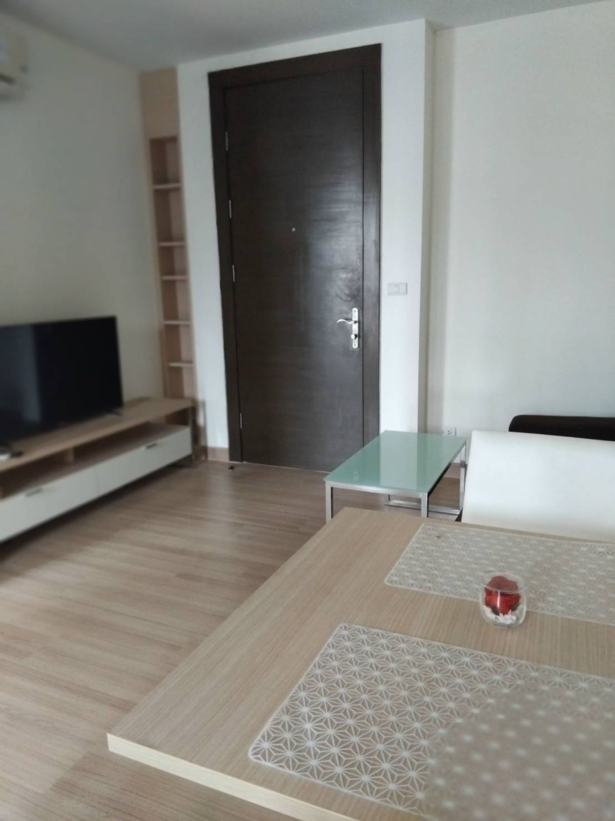 ให้เช่าคอนโดรัชดา ห้วยขวาง : (for rent) RHYTHM Ratchada ติดรถไฟฟ้า MRT รัชดาภิเษก