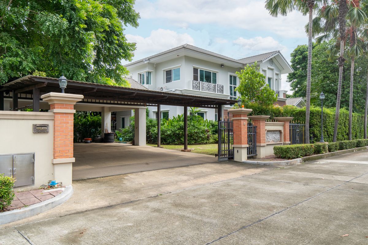 ขายบ้านพระราม 5 ราชพฤกษ์ บางกรวย : ขายบ้านหรู ม.Q House Avenue พระราม5 บ้านแปลงมุม แต่งครบ 304 ตรว. 600 ตรม. พร้อมเรือนรับรอง และสระว่ายน้ำส่วนตัว 