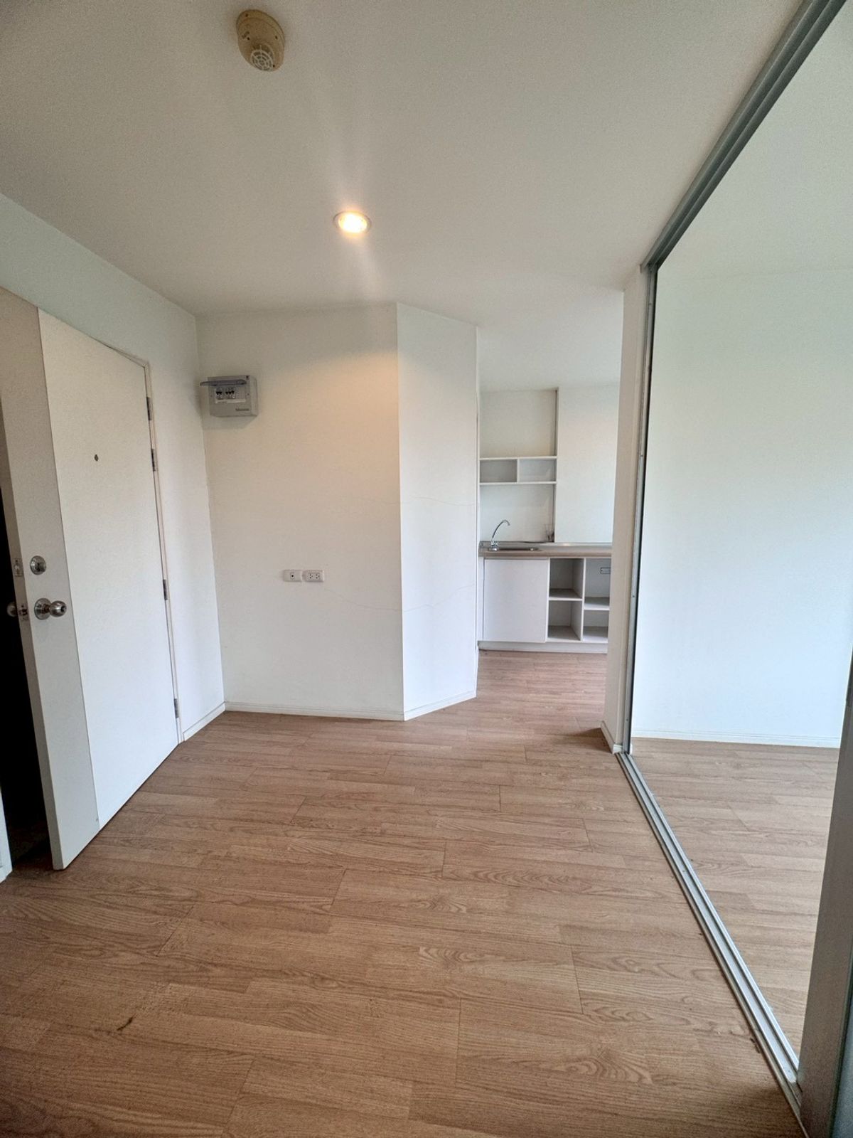 For SaleCondoPattanakan, Srinakarin : Condo for sale, Lumpini Ville Onnut-Phatthanakan A, 3rd floor ** only 1.65 million baht ** (N.1859)