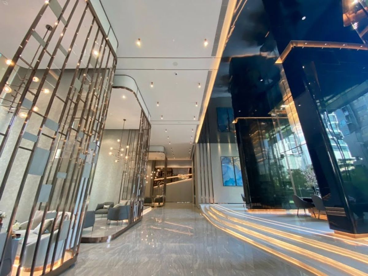 For RentCondoRama9, Petchburi, RCA : (For Rent) Life Asoke-Rama 9 near MRT Rama 9 300 m.