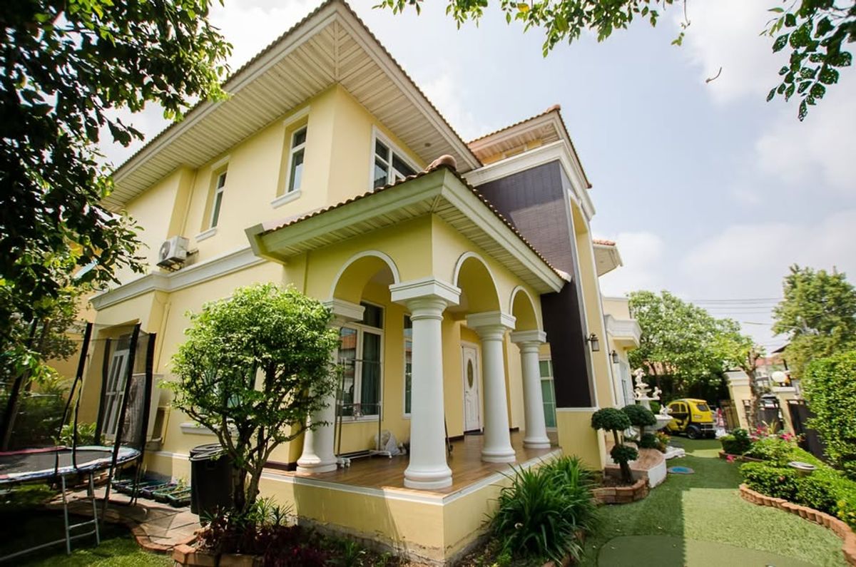 ให้เช่าบ้านพระราม 2 บางขุนเทียน : ปล่อยเช่าบ้านเดี่ยวหลังใหญ่ 2 ชั้น หมู่บ้านเดอะแกรนด์ พระราม 2 5 ห้องนอน  / 4 ห้องน้ำพื้นที่ใช้สอยกว้างขวาง เหมาะกับครอบครัวใหญ่
