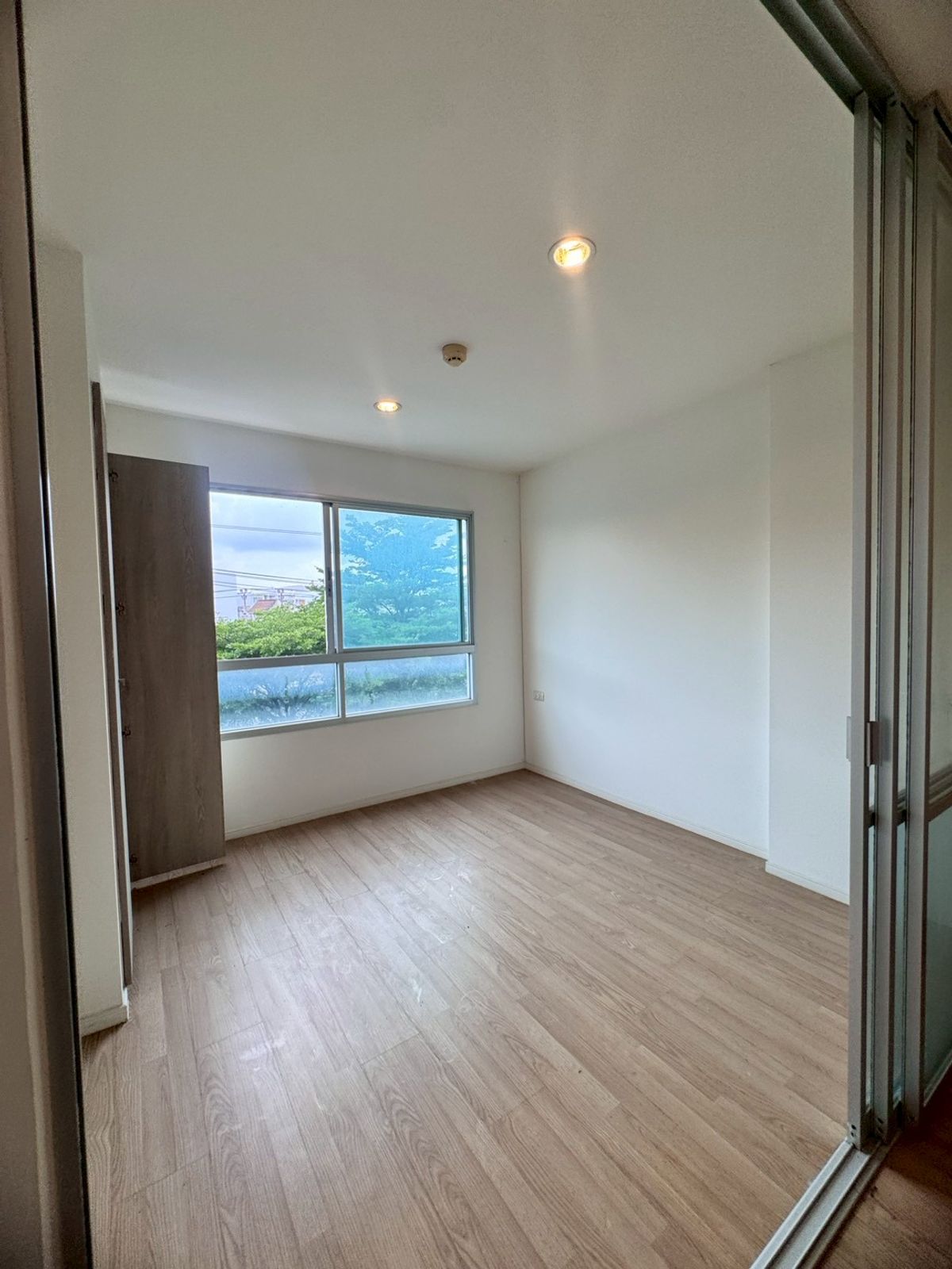 For SaleCondoPattanakan, Srinakarin : Condo for sale, Lumpini Ville Onnut-Phatthanakan A, 3rd floor ** only 1.65 million baht ** (N.1859)