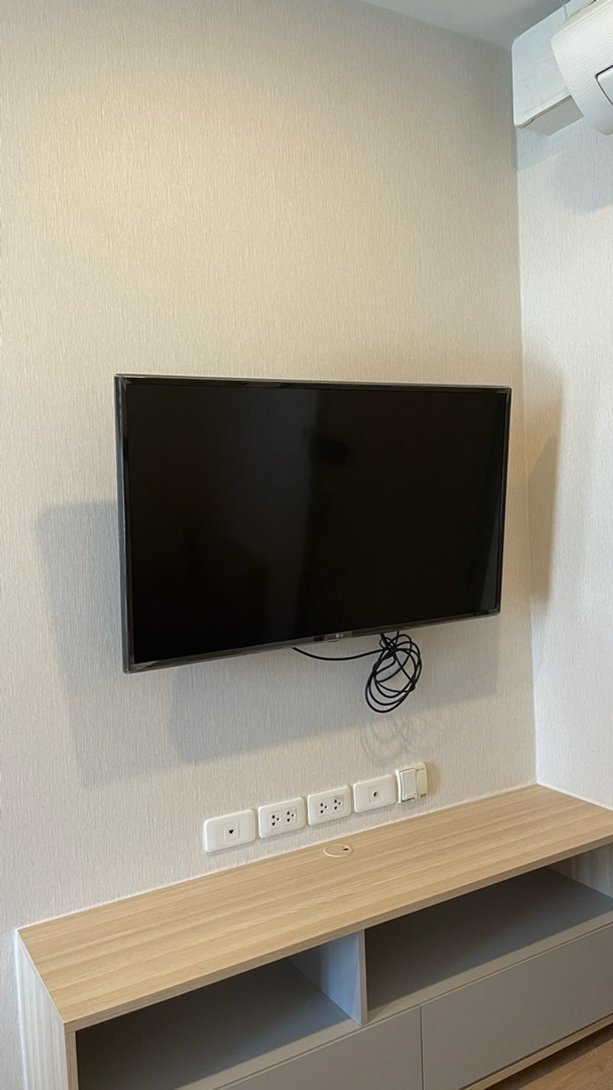 For RentCondoBangna, Bearing, Lasalle : 1 bedroom for rent. Closed 33 sqm. Step 19 Building B.