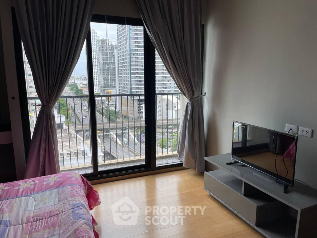 For RentCondoRatchathewi,Phayathai : 1-BR Condo at Noble Revent near BTS Phaya Thai