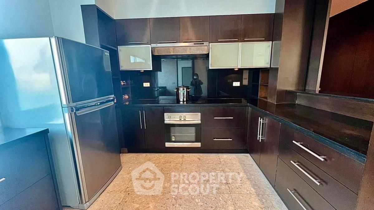 ให้เช่าคอนโดวิทยุ ชิดลม หลังสวน : เซอร์วิสอพาร์ทเมนท์ 4-ห้องนอน ใกล้ BTS เพลินจิต