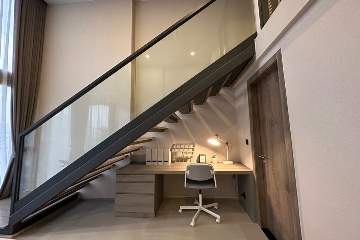 ขายคอนโดสยาม จุฬา สามย่าน : 🔥 ขายพร้อมผู้เช่า!! เพดานสูง, ห้องหายาก!! 🔥 Code C20241100039..........Cooper Siam, 1 ห้องนอน Loft, 1 ห้องน้ำ, แต่งครบ, สไตล์โมเดิร์น, ราคาพิเศษ!!📣📣