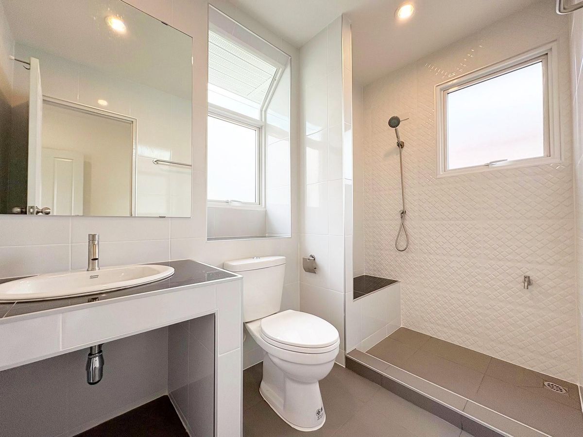 ขายบ้านพระราม 5 ราชพฤกษ์ บางกรวย : ขาย บ้านเดี่ยว รีโนเวทใหม่ทั้งหลัง มัณฑนา ปิ่นเกล้า–พระราม 5 56 ตรว. ใกล้ The Walk ราชพฤกษ์