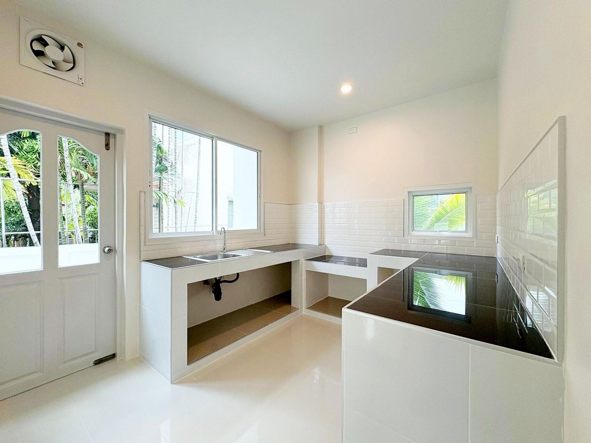 ขายบ้านพระราม 5 ราชพฤกษ์ บางกรวย : ขาย บ้านเดี่ยว รีโนเวทใหม่ทั้งหลัง มัณฑนา ปิ่นเกล้า–พระราม 5 56 ตรว. ใกล้ The Walk ราชพฤกษ์