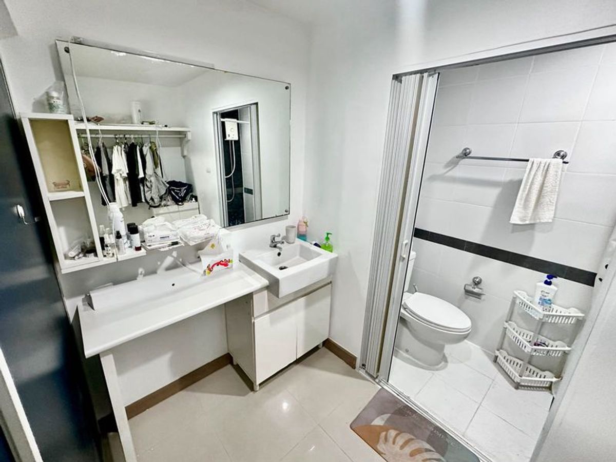 ขายคอนโดพระราม 9 เพชรบุรีตัดใหม่ RCA : FQ ขายคอนโด A Space Asoke ราคา 3,490,000 บาท [MKs250921]