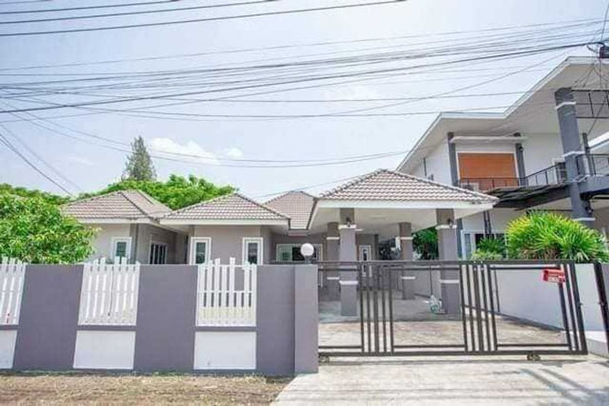 For RentHouseChiang Mai : House for rent 17,000 baht per month, only 5 minutes near Gat. No.14H384