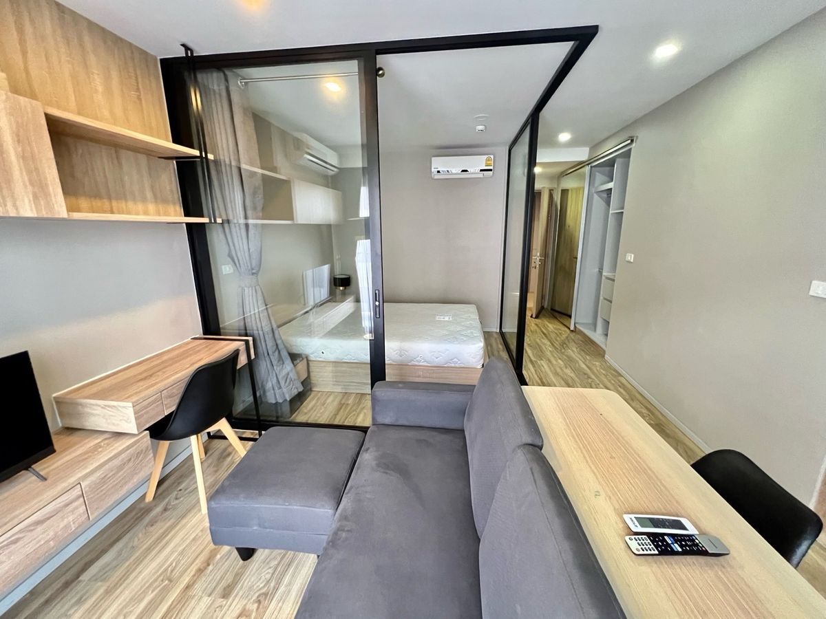 For RentCondoSathorn, Narathiwat : For rent 📍 Blossom Condo @ Sathorn - Charoenrat 📍 Fully furnished and equipped, near BTS Surasak