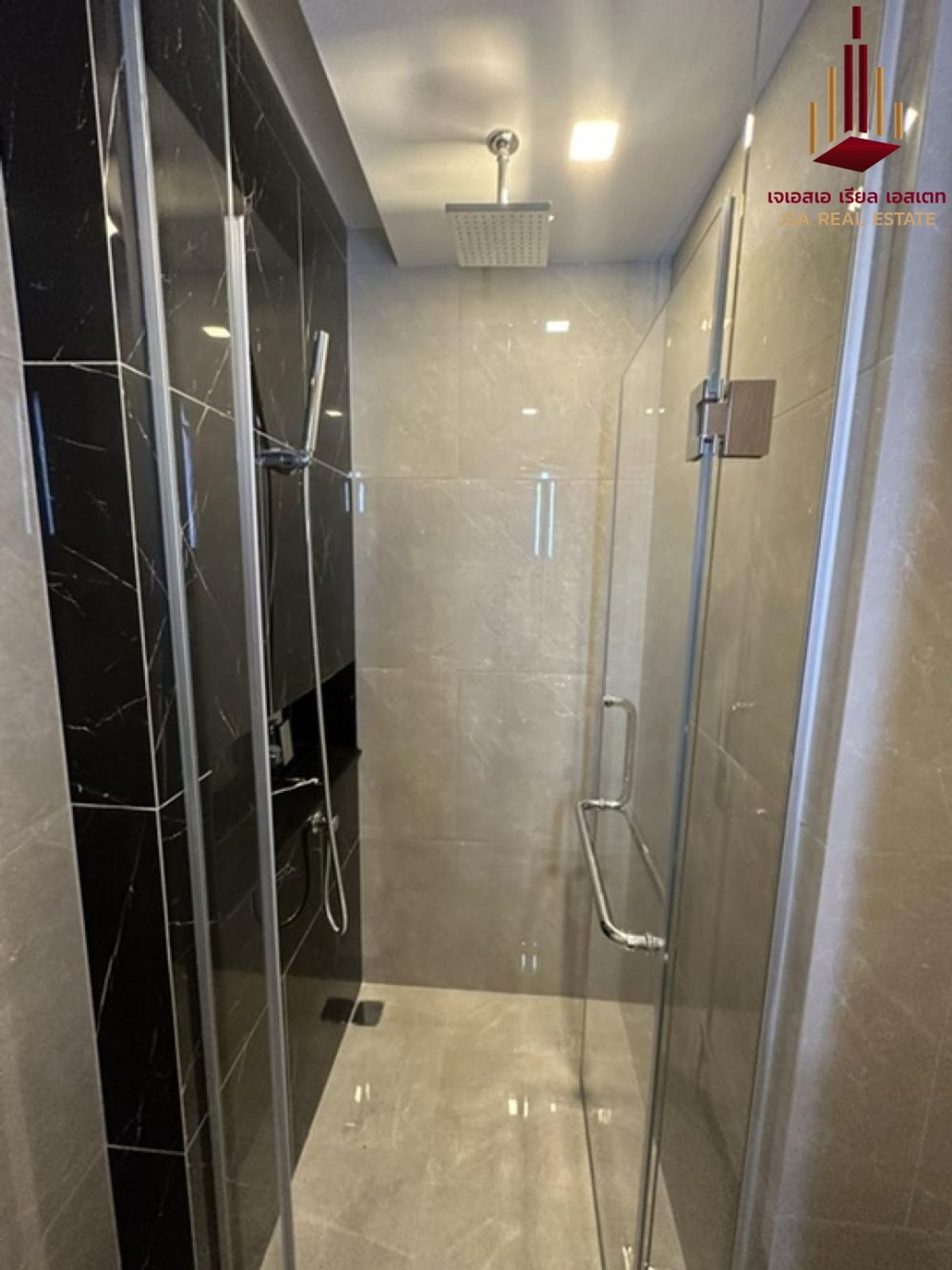 For SaleCondoRama9, Petchburi, RCA : ✨ For Sale: One9five Asoke - Rama 9 Condo ✨ 💰 ONLY 3,590,000 THB